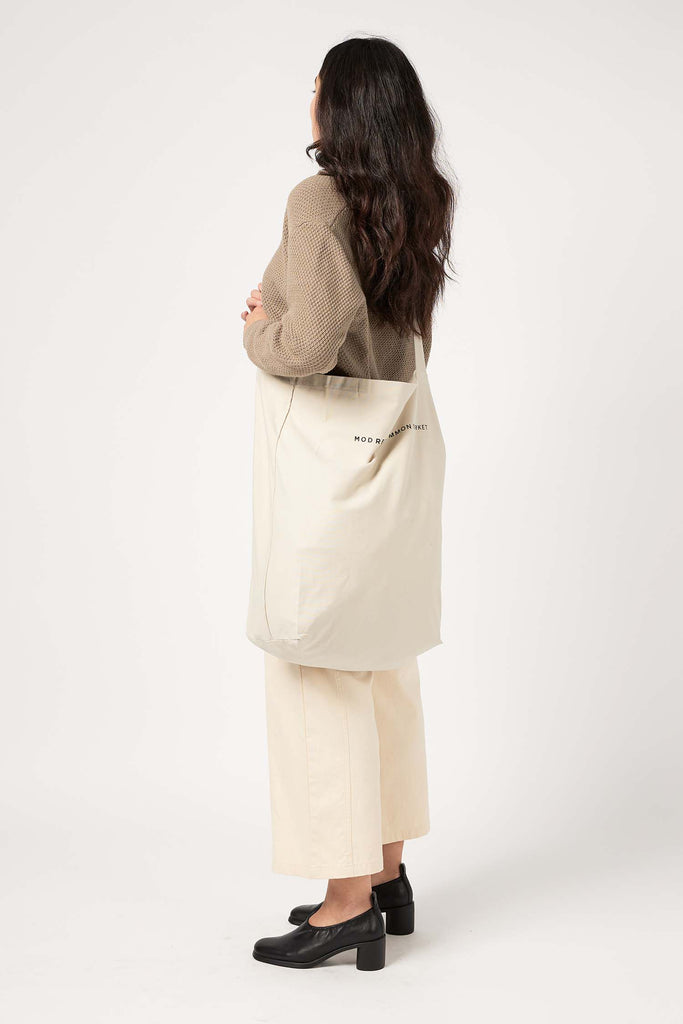 Trendy Classic Oversized Shopping Bag – Dumeeg
