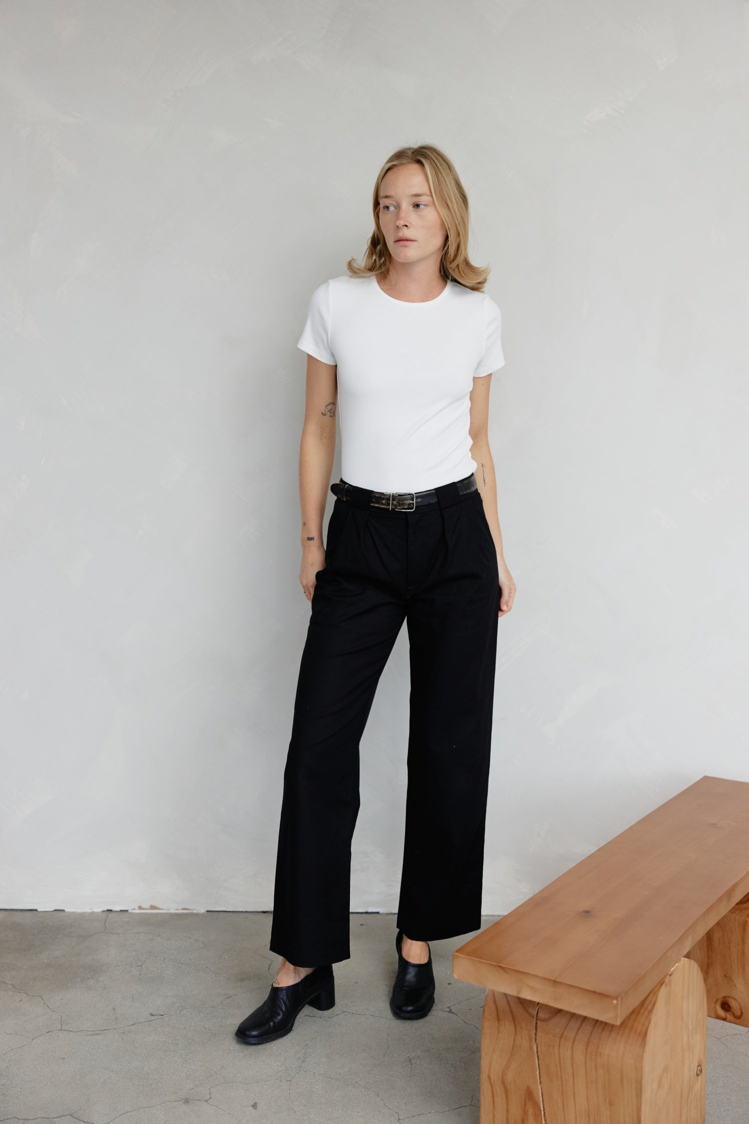 Next LINEN BLEND WIDE LEG TROUSERS - Trousers - feather print/black -  Zalando.de